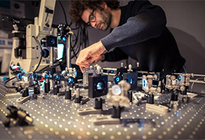 Oxxius Laser Combiner in neurowissenschaftlicher Forschung